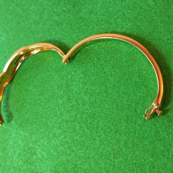 Danbury Mint 14 K Gold Plated "Forever" Bangle/Bracelet Cottagecore - Picture 3 of 7